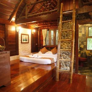 Deluxe Cabin Bungalow